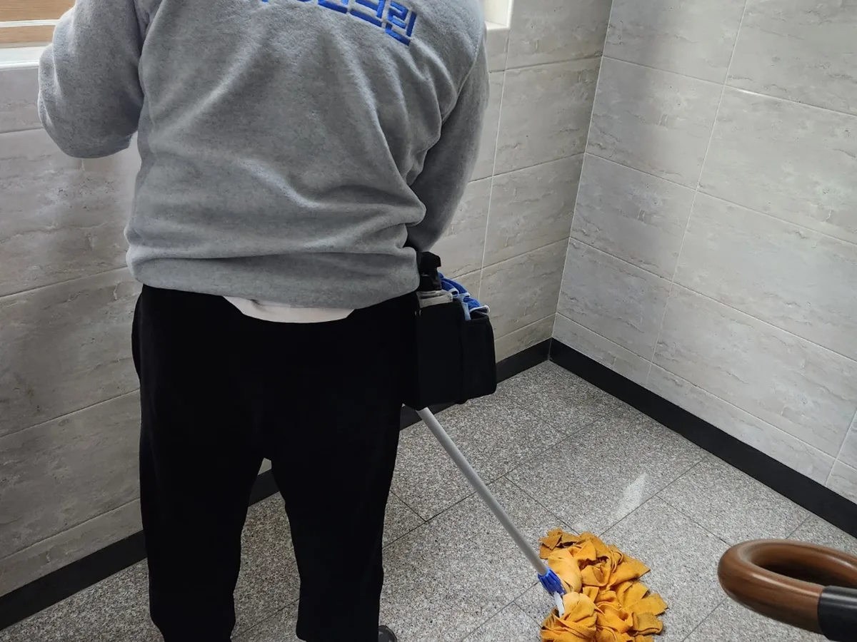 안산시 상록구 건건동 빌라 복도·대기 동선 야간 위생청소 사례 - 행진크린